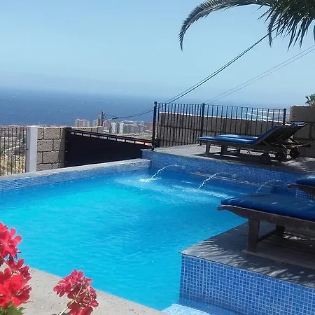 Holiday home Luxury Ocean Views Heated Pool Private